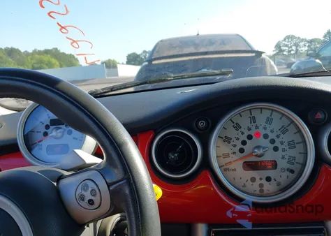 2006 Mini Cooper S from USA, damaged, VIN WMWRE33586TJ34762